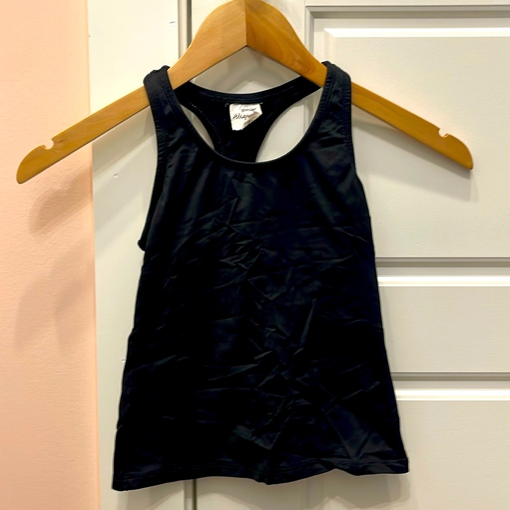 Dance tank